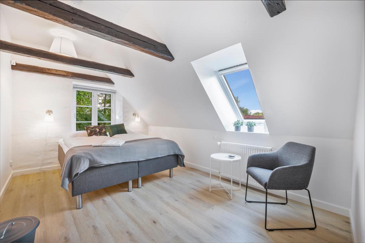 Hotel Kragsbjerggaard Odense Esterno foto