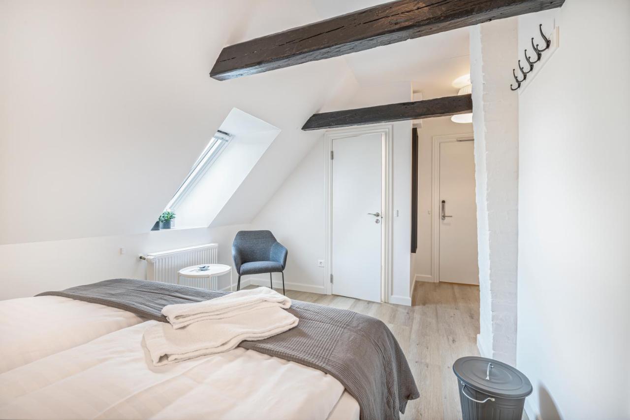 Hotel Kragsbjerggaard Odense Esterno foto