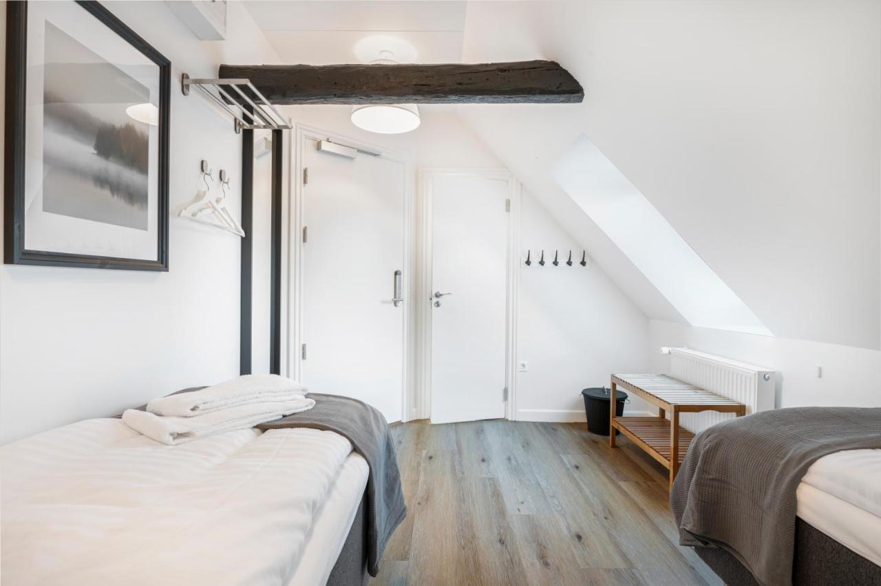 Hotel Kragsbjerggaard Odense Esterno foto