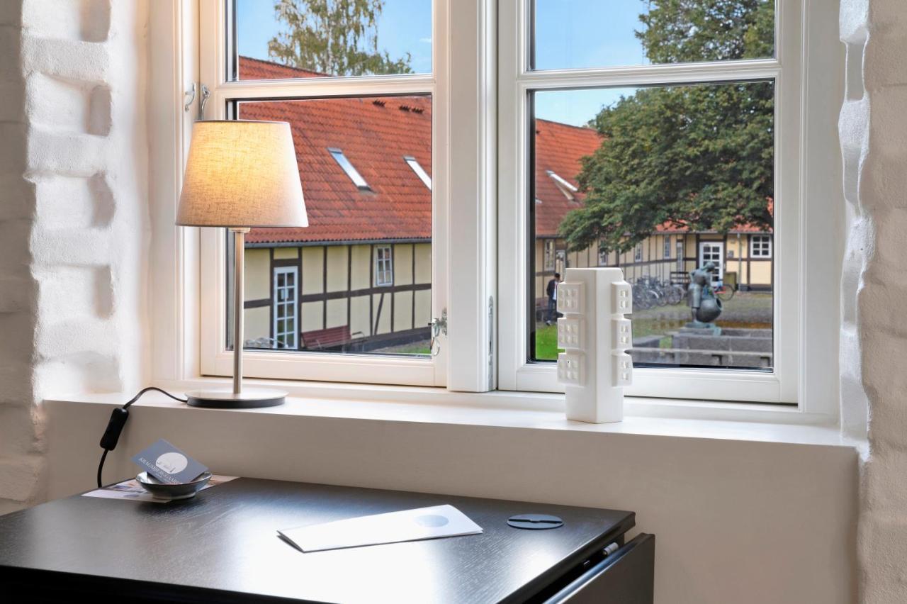 Hotel Kragsbjerggaard Odense Esterno foto